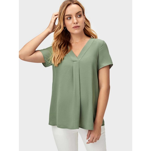 Maternity Solid V Neck short sleeve Blouse light green - Picture 4 of 11